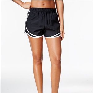 (closet clear out!) nike tempo shorts